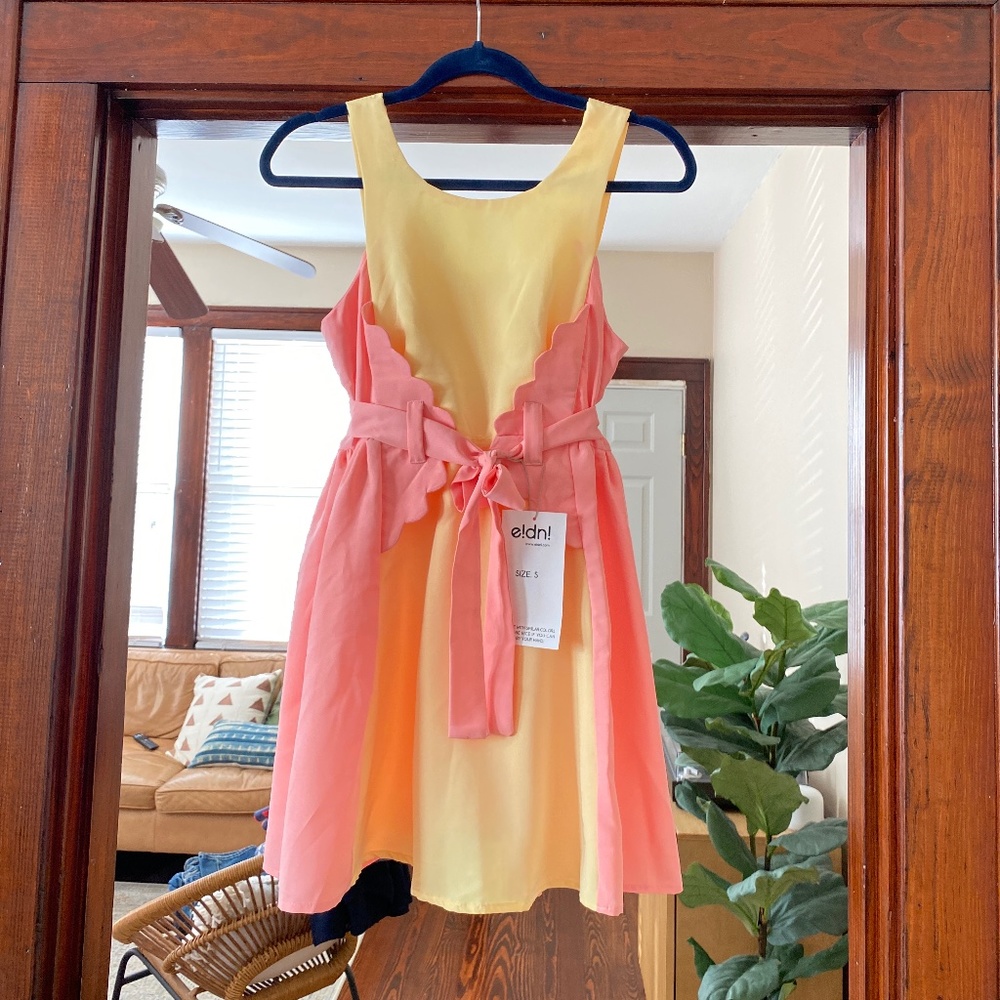 NWT Coral pink and buttercup yellow mini dress with scallops size small